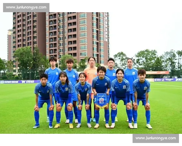 申花上体女足 3-2 北师大夺冠 青春风暴席卷全国校园足球联赛