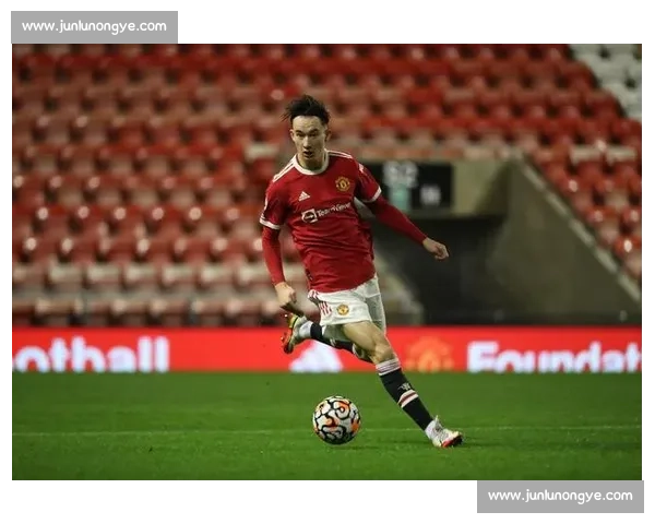 贝蒂斯领衔多国球队争夺恩迪迪，尤文曼联加入转会战